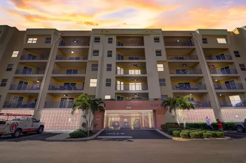 Undisclosed, New Smyrna Beach, FL 32169
