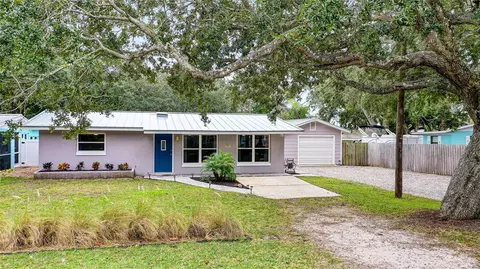 805 E 12th Ave, New Smyrna Beach, FL 32169