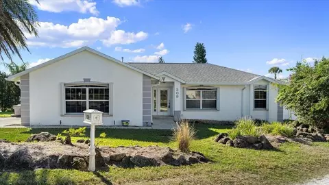 309 Hillsboro St, New Smyrna Beach, FL 32169