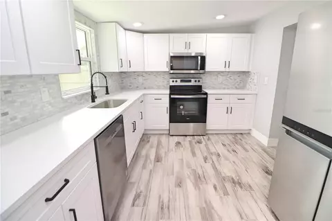138 W Ocean Ave, Edgewater, FL 32132