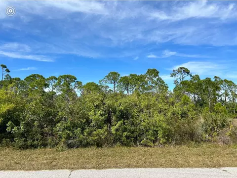 16268 Rennie Rd, Port Charlotte, FL 33981