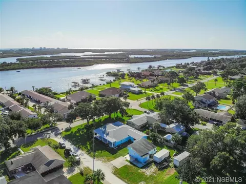 2006 S Riverside Dr, Edgewater, FL 32141