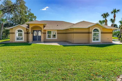 1225 Travelers Palm Dr, Edgewater, FL 32132