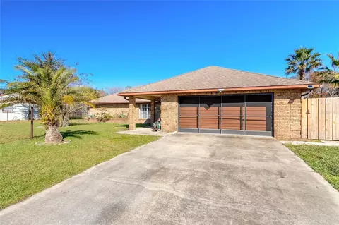 2 Blakeport Ln, Palm Coast, FL 32137