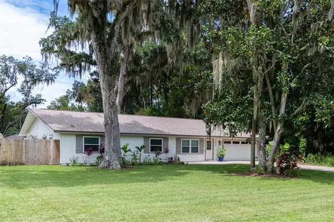 2253 Davis Dr, New Smyrna Beach, FL 32168