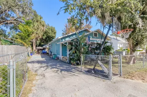 617 Dora St, New Smyrna Beach, FL 32168