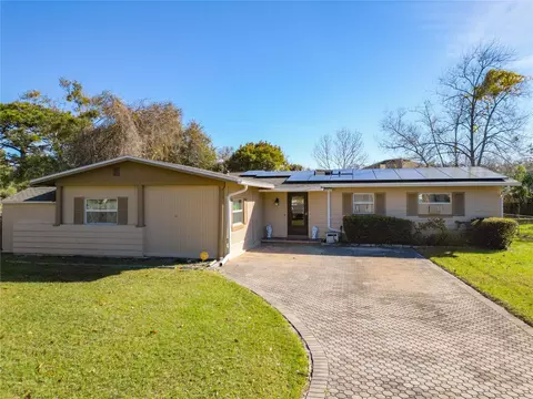 8121 Plunkett Ave, Orlando, FL 32810