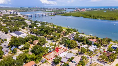 910 N Magnolia Street Magnolia St, New Smyrna Beach, FL 32168