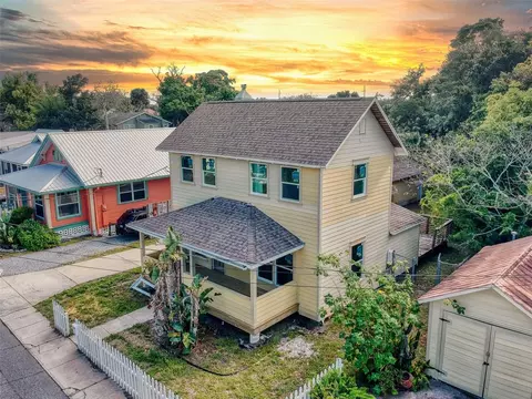 312 Rush St, New Smyrna Beach, FL 32168