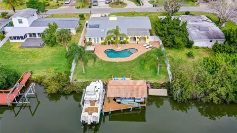 51 Richmond Dr, New Smyrna Beach, FL 32169