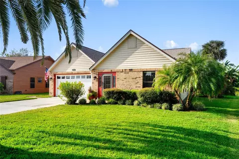 808 Island Point Dr, New Smyrna Beach, FL 32168