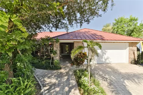 1206 Beacon St, New Smyrna Beach, FL 32169