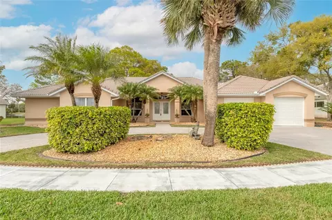 720 Pelican Bay Dr, Daytona Beach, FL 32119
