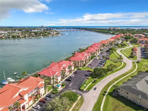 456 Bouchelle Dr #301, New Smyrna Beach, FL 32169
