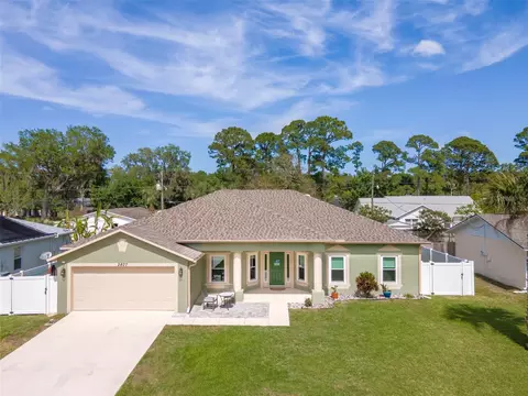 2807 Queen Palm Dr, Edgewater, FL 32141