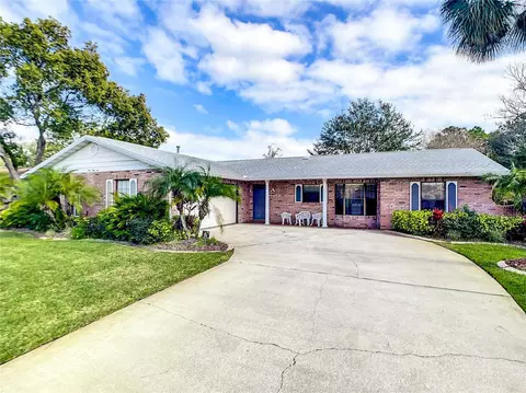 132 Quaker Ridge Dr, Daytona Beach, FL 32119