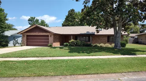 1101 Willow Wood Dr, Port Orange, FL 32129