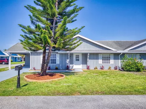 22 Sandra Cir, New Smyrna Beach, FL 32168