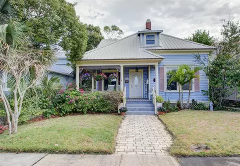 411 Magnolia St, New Smyrna Beach, FL 32168