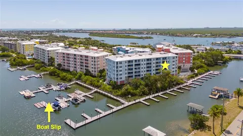3 Riverwalk Dr #402, New Smyrna Beach, FL 32169