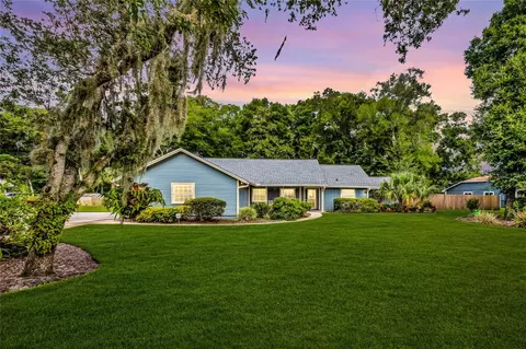 108 Ross Lake Ln, Sanford, FL 32771