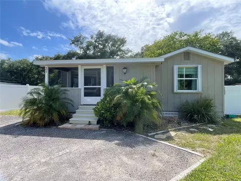 404 Cherry St, New Smyrna Beach, FL 32168