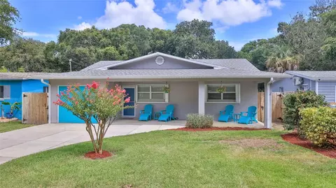 804 E 9th Ave, New Smyrna Beach, FL 32169