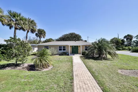 401 N Pine St, New Smyrna Beach, FL 32169