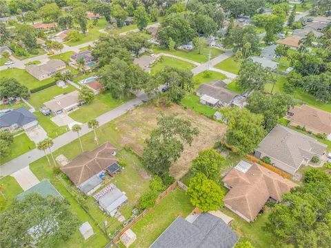 2324 Orange Tree Dr, Edgewater, FL 32141