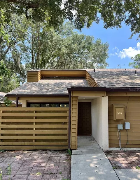 607 Glendevon Dr, New Smyrna Beach, FL 32168