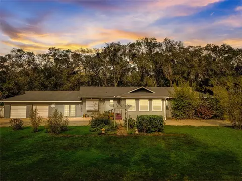 2561 Glen Dr, New Smyrna Beach, FL 32168