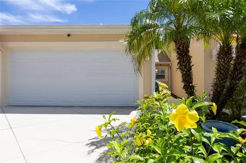 2289 Hawks Cove Cir, New Smyrna Beach, FL 32168