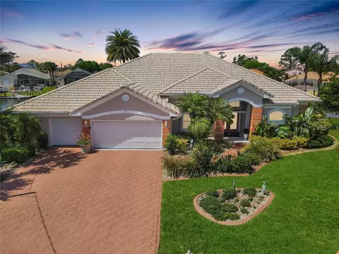 25 Creek Ct, Palm Coast, FL 32137