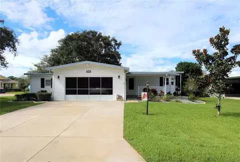 442 Sioux Blvd, Oak Hill, FL 32759