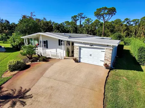 719 Helmsmen Ln, Edgewater, FL 32141