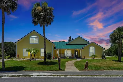 886 Matthews Ave, New Smyrna Beach, FL 32169