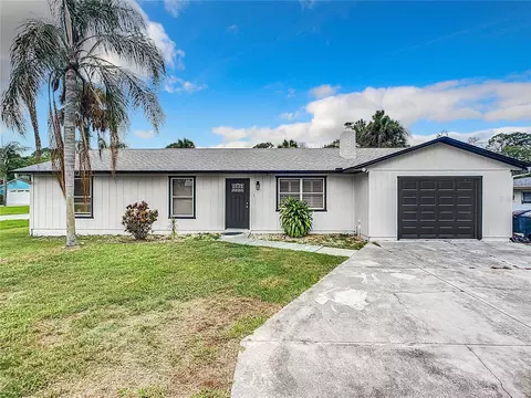 1806 Bayview Dr, New Smyrna Beach, FL 32168