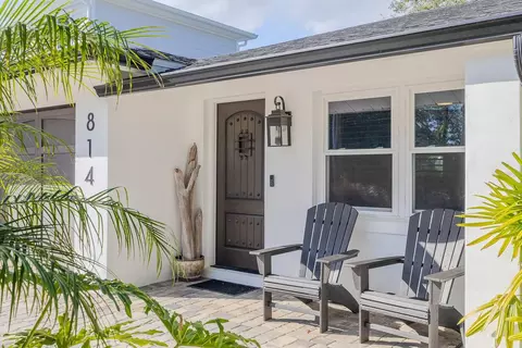 814 E 20th Ave, New Smyrna Beach, FL 32169