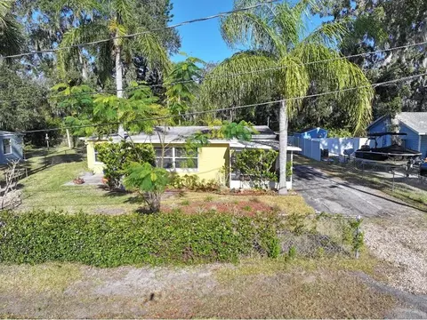 1975 Lake Dr, New Smyrna Beach, FL 32168