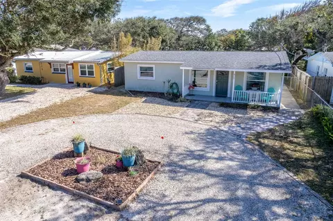 817 E 12th Ave, New Smyrna Beach, FL 32169