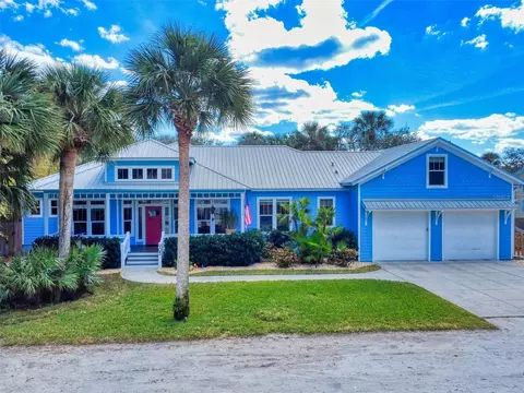 905 Maple St, New Smyrna Beach, FL 32169