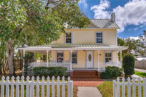 208 Mary Ave, New Smyrna Beach, FL 32168