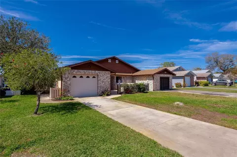 220 Shangri La Cir, Edgewater, FL 32132