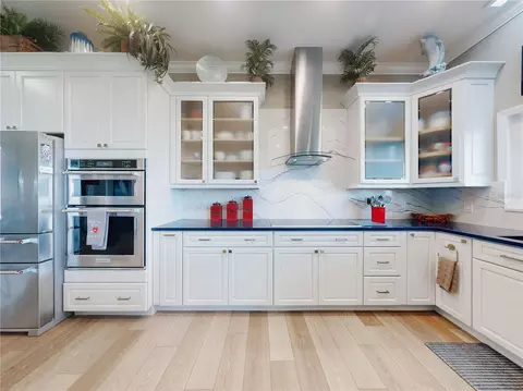 Kitchen - 2019 S Riverside, Edgewater, FL 32141 photo 3 of 9