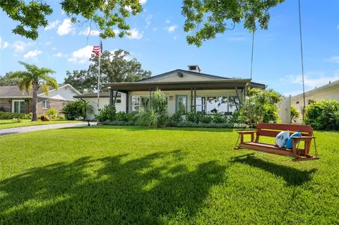 1402 S Riverside Dr, New Smyrna Beach, FL 32168