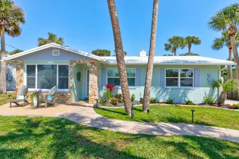 918 E 2nd Ave, New Smyrna Beach, FL 32169