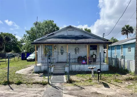 528 Ronnoc Ln, New Smyrna Beach, FL 32168