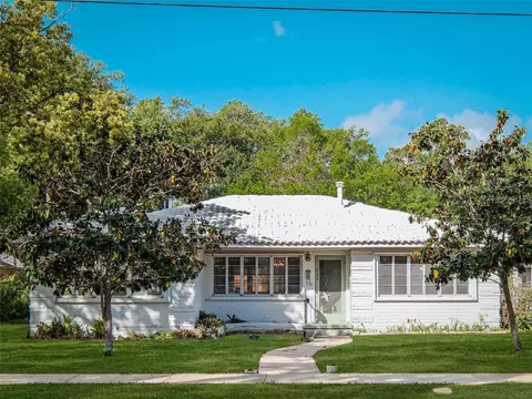 600 Magnolia St, New Smyrna Beach, FL 32168
