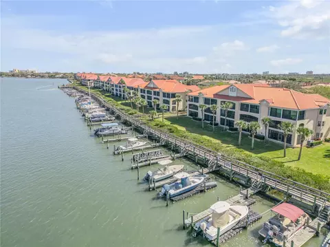 464 Bouchelle Dr #104, New Smyrna Beach, FL 32169