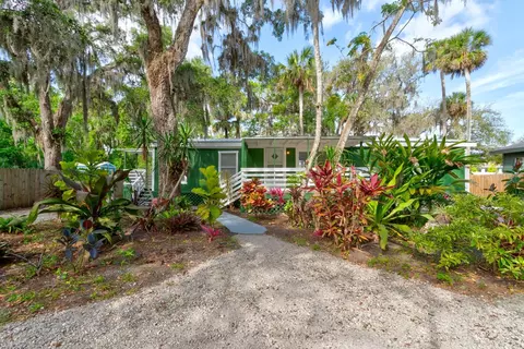 1774 Elizabeth St, New Smyrna Beach, FL 32168